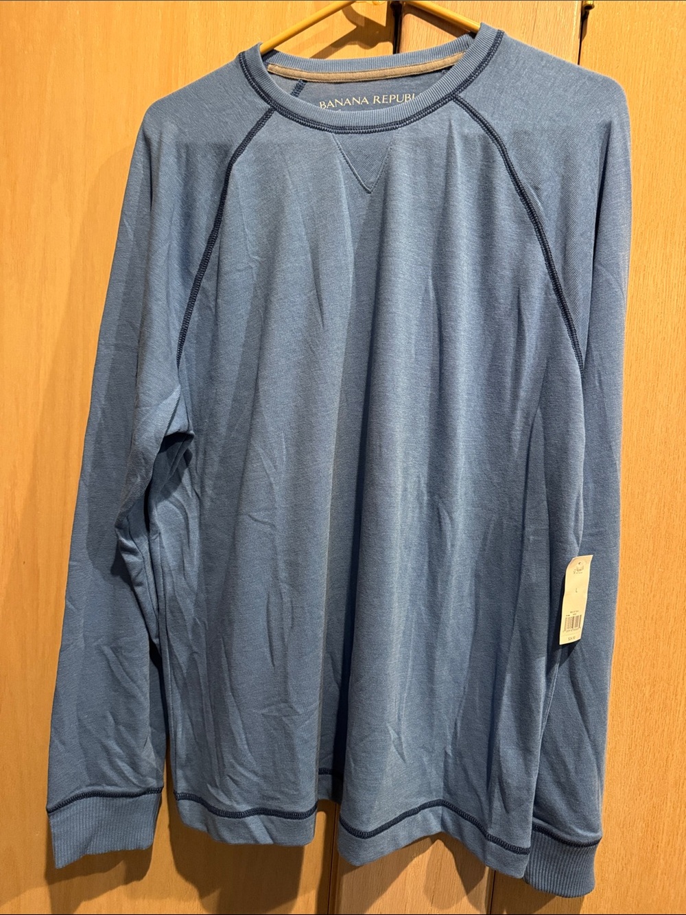 Banana Republic Men's Steel Blue Long-Sleeve Crewneck Pullover
